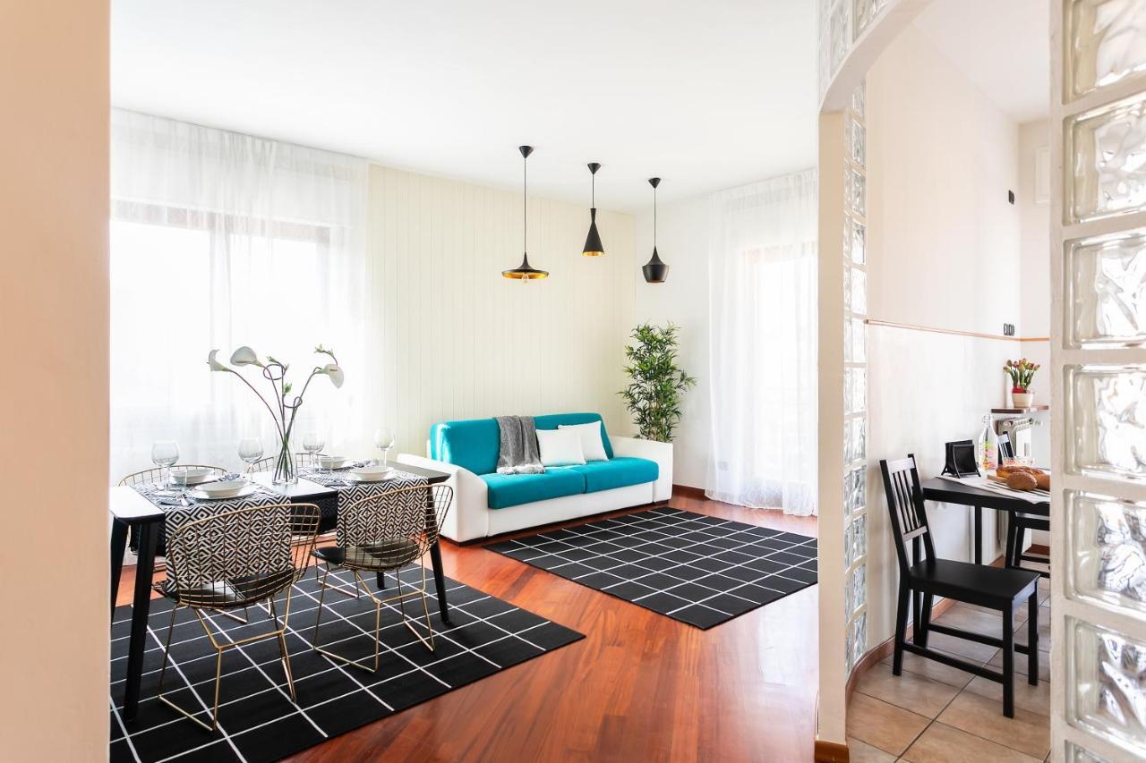 Santa Chiara Apartment By Myhomein科莫 外观 照片